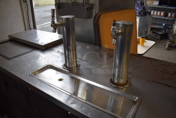 True TDD-3CT Metal Commercial Direct Draw Kegerator w/ 2 Beer Towers and 2 Couplers. 115 Volts, 1 Phase. 69x27x51. Tested and Working! - Image 2 of 7