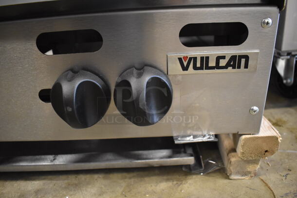 BRAND NEW SCRATCH AND DENT! 2016 Vulcan VHP636-1 Stainless Steel Commercial Countertop Natural Gas Powered 6 Burner Range. Missing 2 Legs and 2 Knobs. 180,000 BTU. 36x32x17. Tested and Working! - Image 2 of 7
