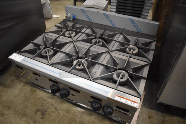 BRAND NEW SCRATCH AND DENT! 2016 Vulcan VHP636-1 Stainless Steel Commercial Countertop Natural Gas Powered 6 Burner Range. Missing 2 Legs and 2 Knobs. 180,000 BTU. 36x32x17. Tested and Working! - Image 4 of 7