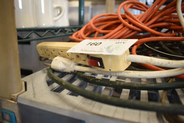ALL ONE MONEY! Lot of 4 Wires; 3 Extension Cords and Power Strip - Image 3 of 3