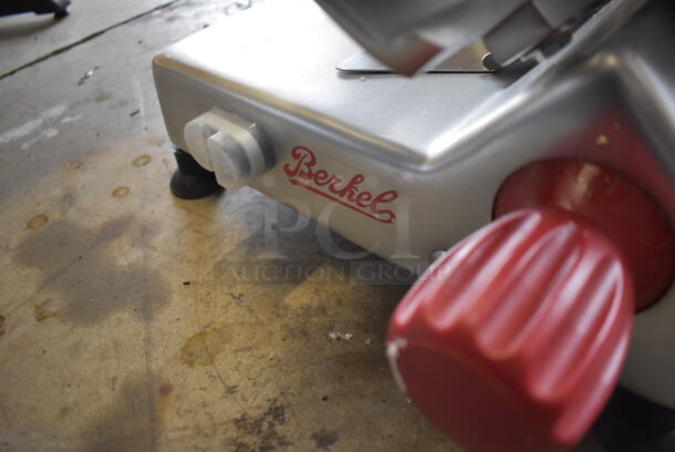 BRAND NEW SCRATCH AND DENT! 2022 Berkel B14-SLC Stainless Steel Commercial Countertop Meat Slicer w/ Blade Sharpener. Missing Center Plate Locking Knob. 115 Volts, 1 Phase. 27x26x26. Tested and Does Not Power On - Needs New Power Switch - Image 7 of 9