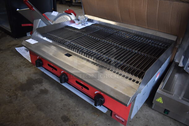 BRAND NEW SCRATCH AND DENT! 2022 Avantco 177CAG36RC Stainless Steel Commercial Countertop Natural Gas Powered Charbroiler Grill. 30,000 BTU. 36x29x16. Tested and Working! - Image 5 of 10
