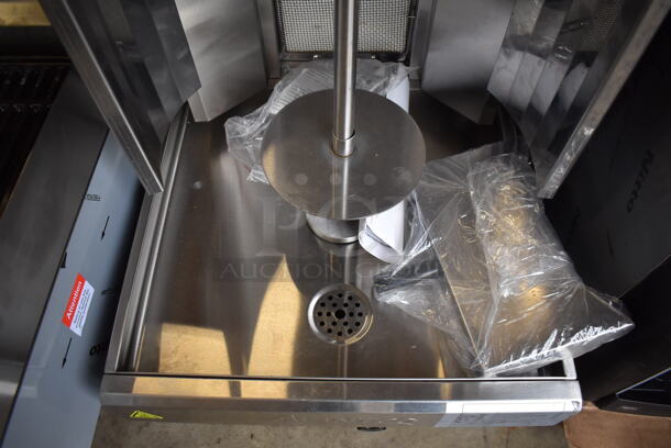 BRAND NEW SCRATCH AND DENT! Avantco 177VB203 Stainless Steel Commercial Countertop Propane Gas Powered Vertical Broiler. 24,000 BTU. 21x24x34. Tested and Working! - Image 6 of 9