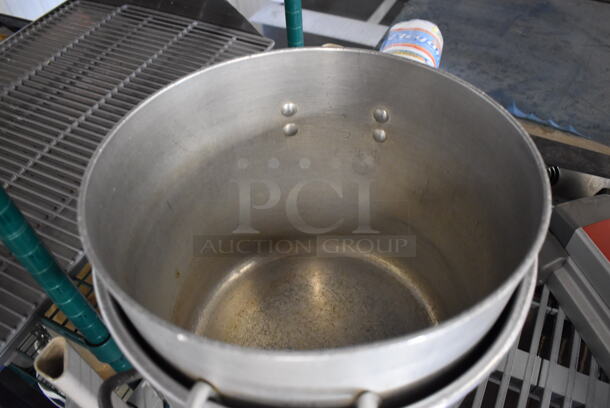 2 Various Metal Stock Pots. 15x12.5x11, 17x13x12. 2 Times Your Bid! - Image 3 of 3