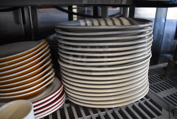 ALL ONE MONEY! Tier Lot of Various Items Including Ceramic Dishes; Plates, Bowls and Mugs - Image 5 of 6