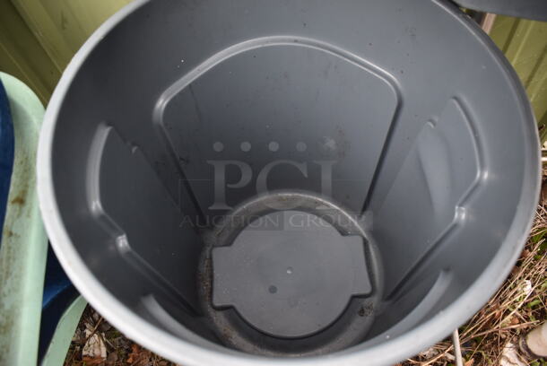 Rubbermaid Brute Gray Poly Trash Can w/ Lid. 22x20x24 - Image 3 of 3