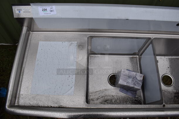 BRAND NEW SCRATCH AND DENT! Steelton 522CS31818LR 18-Gauge Stainless Steel 3 Compartment Commercial Sink. 90x24x26 - Image 3 of 6