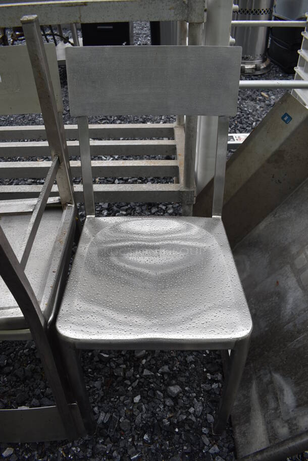 5 Metal Dining Chairs. 15x16x34. 5 Times Your Bid! - Image 1 of 3
