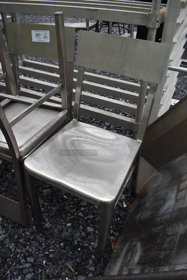 5 Metal Dining Chairs. 15x16x34. 5 Times Your Bid! - Image 2 of 3
