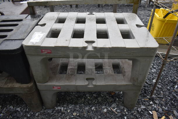 2 Metro Gray Poly Dunnage Racks. 30x22x12. 2 Times Your Bid! - Image 1 of 3