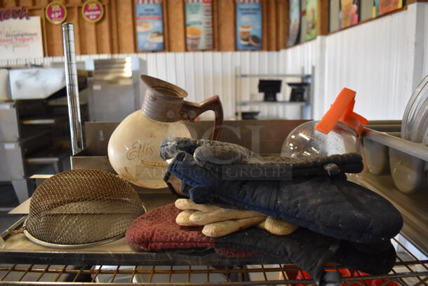 ALL ONE MONEY! Tier Lot of Various Items Including Coffee Pots, Speedwell, Poly Lids and Oven Mitts - Image 2 of 5