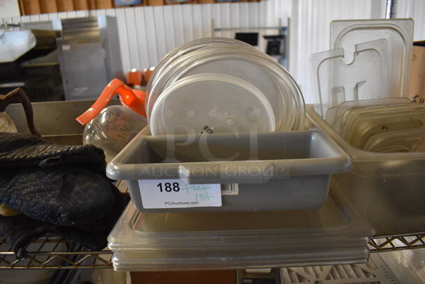 ALL ONE MONEY! Tier Lot of Various Items Including Coffee Pots, Speedwell, Poly Lids and Oven Mitts - Image 4 of 5