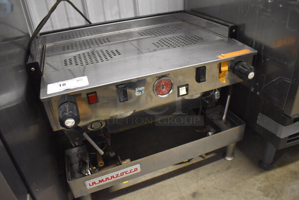 La Marzocco Stainless Steel Commercial Countertop 2 Group Espresso Machine w/ 2 Steam Wands. 208-220 Volts, 1 Phase. 27x22x21 - Image 2 of 8
