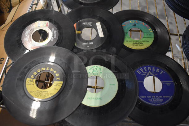 ALL ONE MONEY! Lot of 95 Records Including Joan Baez, The Baysides, Buddy Knox, Wayne Newton, Star Wars Theme Cantina Band. 7x7 - Image 3 of 6