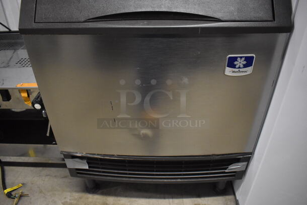 2016 Manitowoc UR0140A-161B Stainless Steel Commercial Undercounter Self Contained Ice Machine. 115 Volts, 1 Phase. 26x27x39 - Image 6 of 8