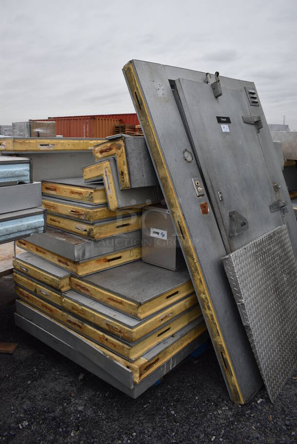 8'x12' Walk In Box w/ Russell Condenser. Does Not Have Floor.  - Image 6 of 8