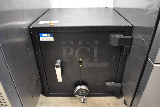 Black Metal Single Compartment Safe. Does Not Come w/ Combination. 20x21x20