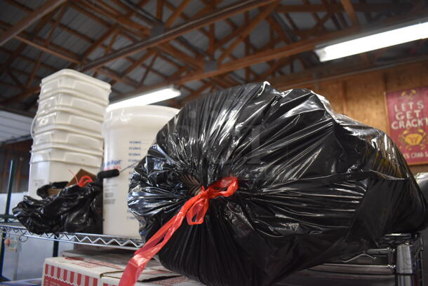 ALL ONE MONEY! Tier Lot of Various Items Including Poly Buckets and Brown Paper Bags - Image 5 of 5