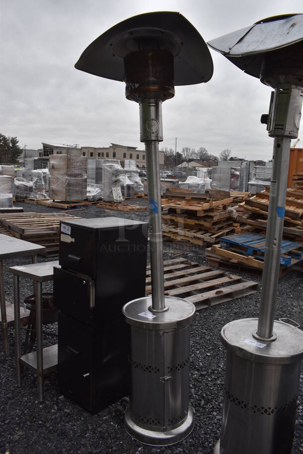 Courtyard SRPH33A-XXXX Metal Commercial Propane Gas Powered Patio Heater. 30x30x92 - Image 1 of 5