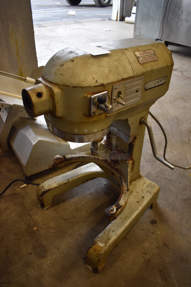 Hobart A-120 Metal Commercial Countertop 20 Quart Planetary Dough Mixer. 115 Volts, 1 Phase. 17x19x28. Tested and Working! - Image 1 of 6