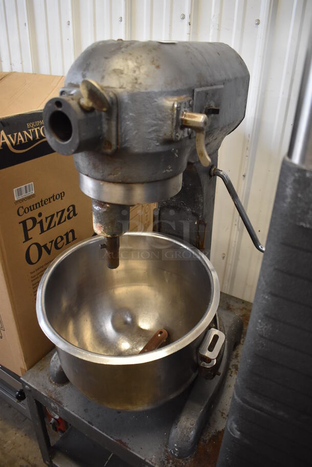 Hobart A-200 Metal Commercial Countertop 20 Quart Planetary Dough Mixer Attached to Equipment Stand w/ Metal Bowl. 115 Volts, 1 Phase. 20x24x55. Tested and Working! - Image 2 of 7