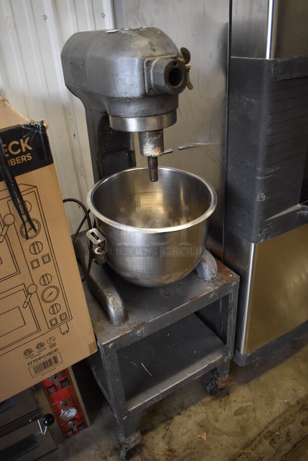 Hobart A-200 Metal Commercial Countertop 20 Quart Planetary Dough Mixer Attached to Equipment Stand w/ Metal Bowl. 115 Volts, 1 Phase. 20x24x55. Tested and Working! - Image 3 of 7