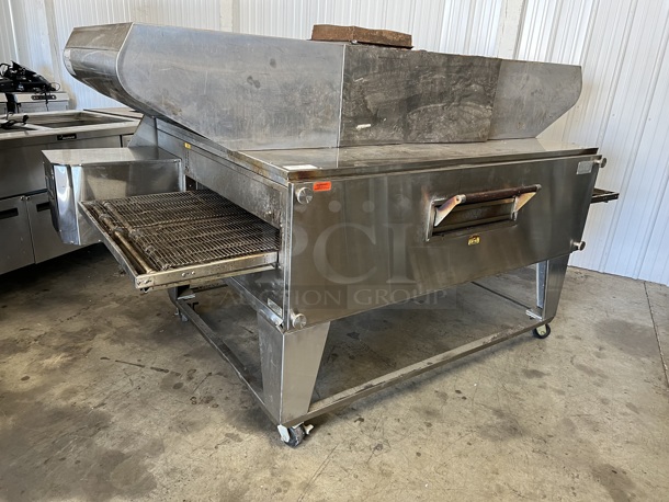 XLT 3270 Stainless Steel Commercial Natural Gas Powered Conveyor Pizza Oven on Commercial Casters. Comes w/ Hood / Vent. 180,000 BTU. 113x53x43, 99x37x22 - Image 2 of 10