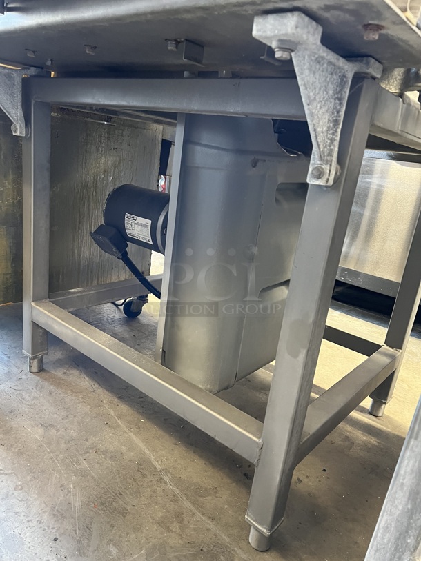 Hobart 6801 Metal Commercial Floor Style Meat Saw. 200-230 Volts, 3 Phase. 43x39x76 - Image 4 of 10
