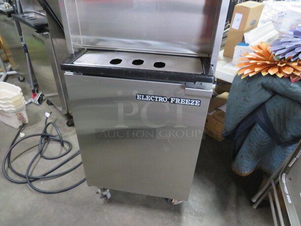One WORKING Electro Freeze 2 Flavor Twist Soft Serve Machine On Casters. Model# 99T-RMT-132. 208-230 Volt. 3 Phase. Ser# G2P-2601. - Image 3 of 6