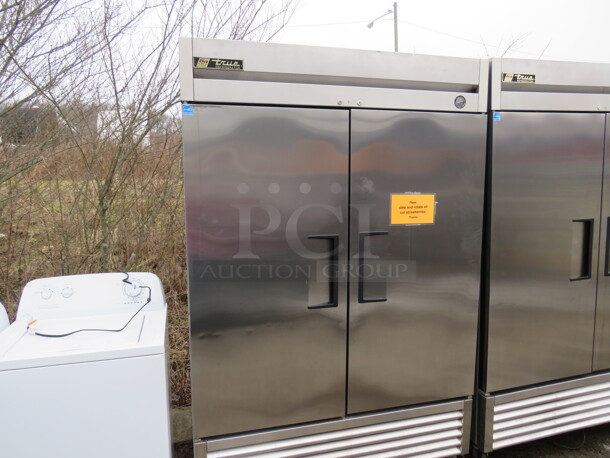 One WORKING Stainless Steel True 2 Door Refrigerator With 6 Racks On Casters. Model# T-49. 115 Volt. 49X30X82 - Image 2 of 4