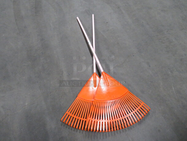 Leaf Rake. 2XBID - Image 1 of 1