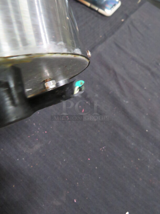 One Star Warmer. No Knob. Plug Cut Off. - Image 3 of 3