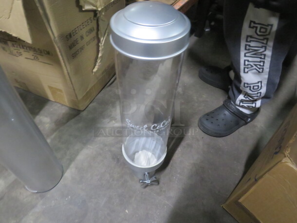 Dry Food Dispenser. 5XBID - Image 1 of 1