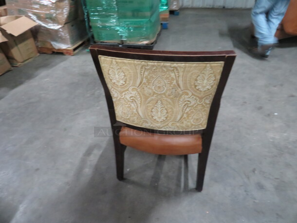 BEAUTIFUL Wooden Dining Arm Chair With Brown Cushioned Seat And Back. 4XBID - Image 3 of 3
