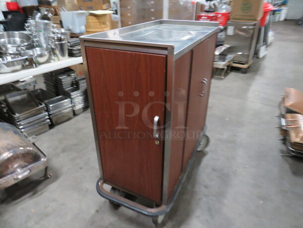 One Service Cart With Stainless Steel Top, 3 Doors, With n4 Pullout Shelves, On Casters. 48X21X47 - Image 2 of 4