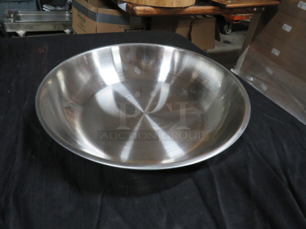 American Metalcraft 12 Inch Stainless Steel Seafood Tray. 118oz. 10XBID - Image 1 of 1