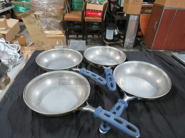 8 Inch Saute Pan With Kool Touch Handle. 4XBID