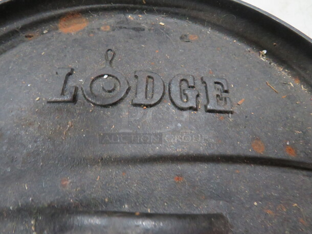 One Lodge  Cast Iron Pot With Lid. - Image 2 of 3