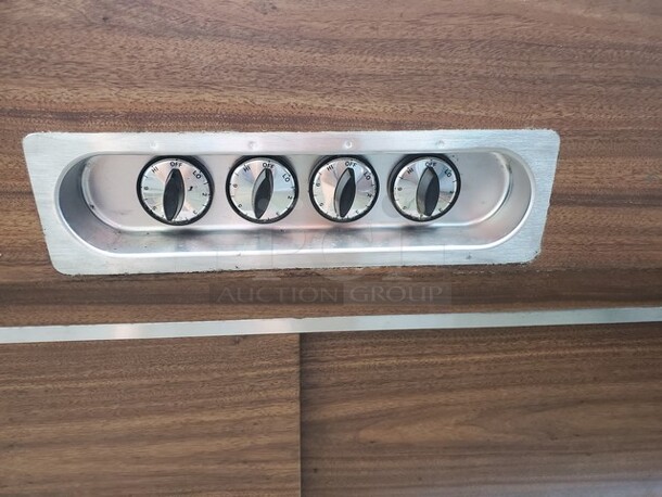 WATERLESS 4 Bay Food Warmer 120Volts
On casters! (Lids not included) - Image 5 of 8