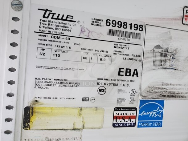 TRUE GDM-49 2 Glass Door Refrigerator 115Volts Tested and Working! Nice condition! 54X30X82 - Image 3 of 6