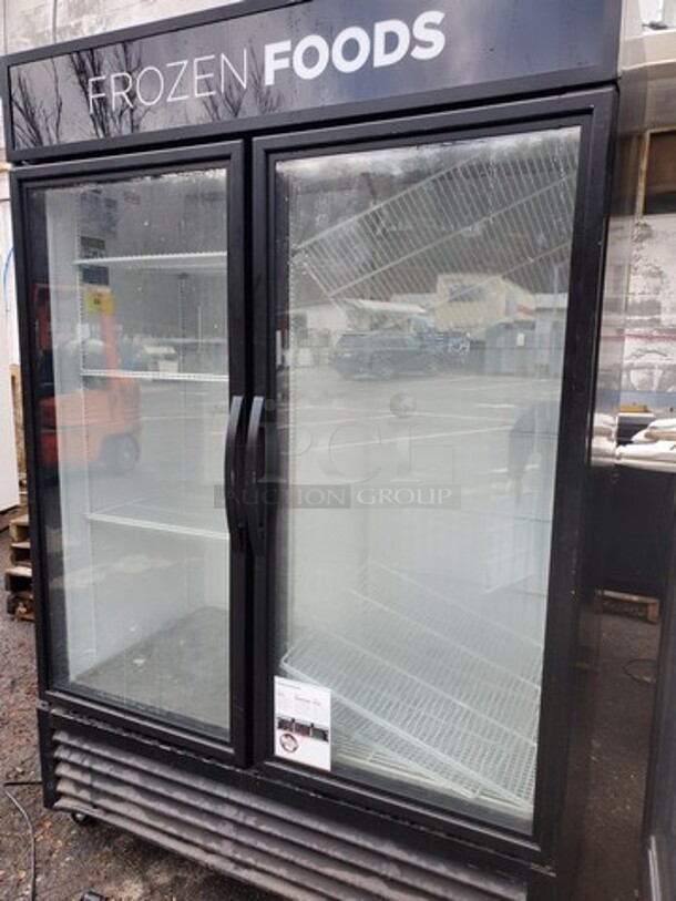 TRUE GDM-49F-HC 2 Glass Door Freezer 115Volts Tested and Working! Very Nice condition! 54X30X82 Like New! - Image 3 of 9