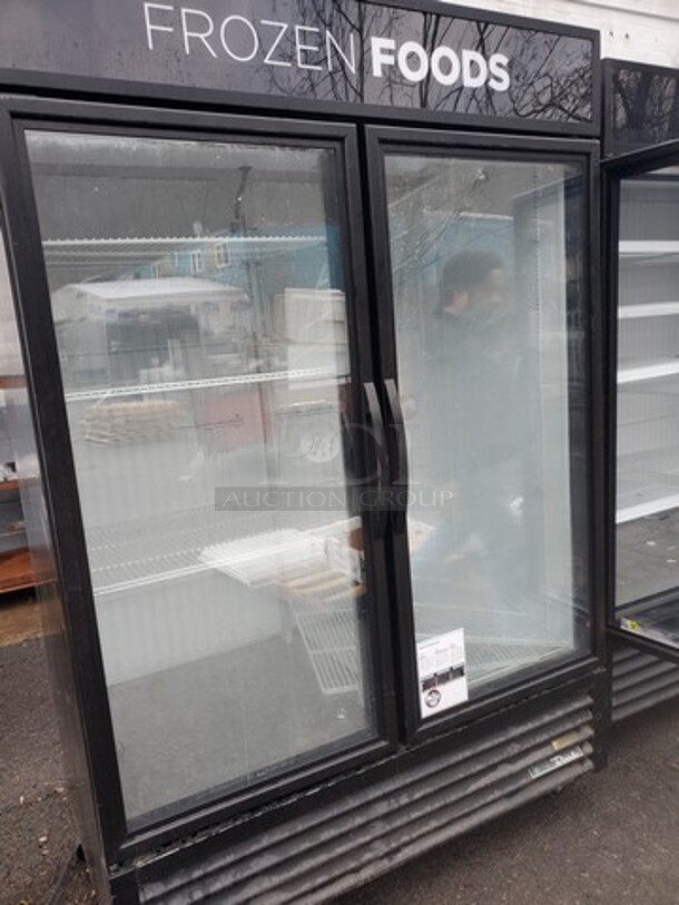 TRUE GDM-49F-HC 2 Glass Door Freezer 115Volts Tested and Working! Very Nice condition! 54X30X82 Like New! - Image 5 of 9