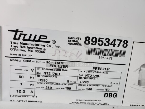 TRUE GDM-49F-HC TSL01 2 Glass Door Freezer 115Volts Tested and Working! Very Nice condition! 54X30X82 Like New! - Image 4 of 4