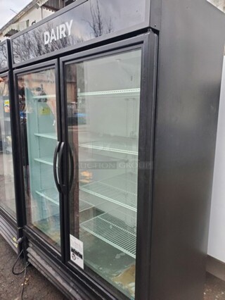 TRUE GDM-49-HC TSL01 2 Glass Door Refrigerator 115Volts Tested and Working! Very Nice condition! 54X30X82 Like New!