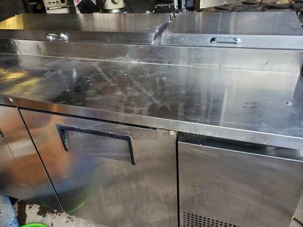 TRUE TPP-67 2 Door Sandwich Table Tested & Working! Very nice condition! 67X33X36 - Image 1 of 5