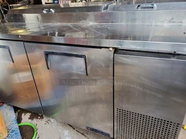 TRUE TPP-67 2 Door Sandwich Table Tested & Working! Very nice condition! 67X33X36 - Image 3 of 5