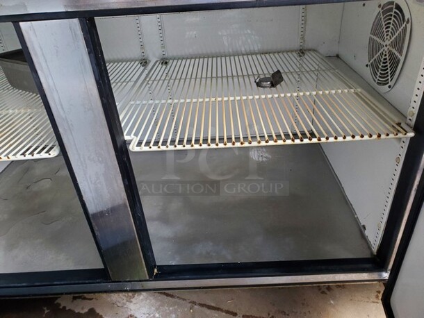 TRUE TPP-67 2 Door Sandwich Table Tested & Working! Very nice condition! 67X33X36 - Image 5 of 5