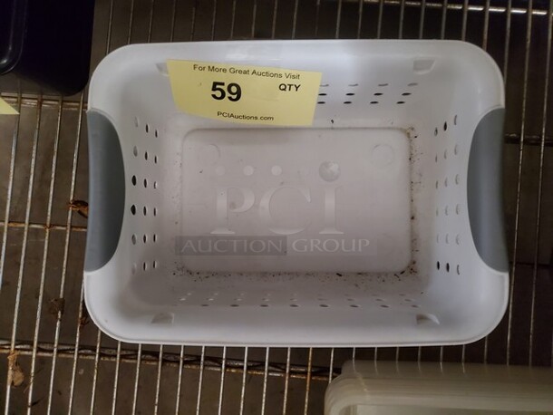 Plastic container  - Image 1 of 3