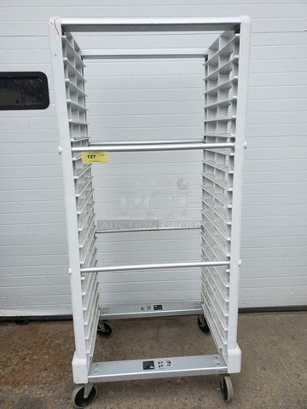Rubbermaid Cooling Rack on Casters! 30X22X68