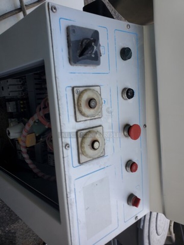 Mixer FL200 200Qt. Bowl hook  included. the mixer is complete all good working condition.  - Image 3 of 6